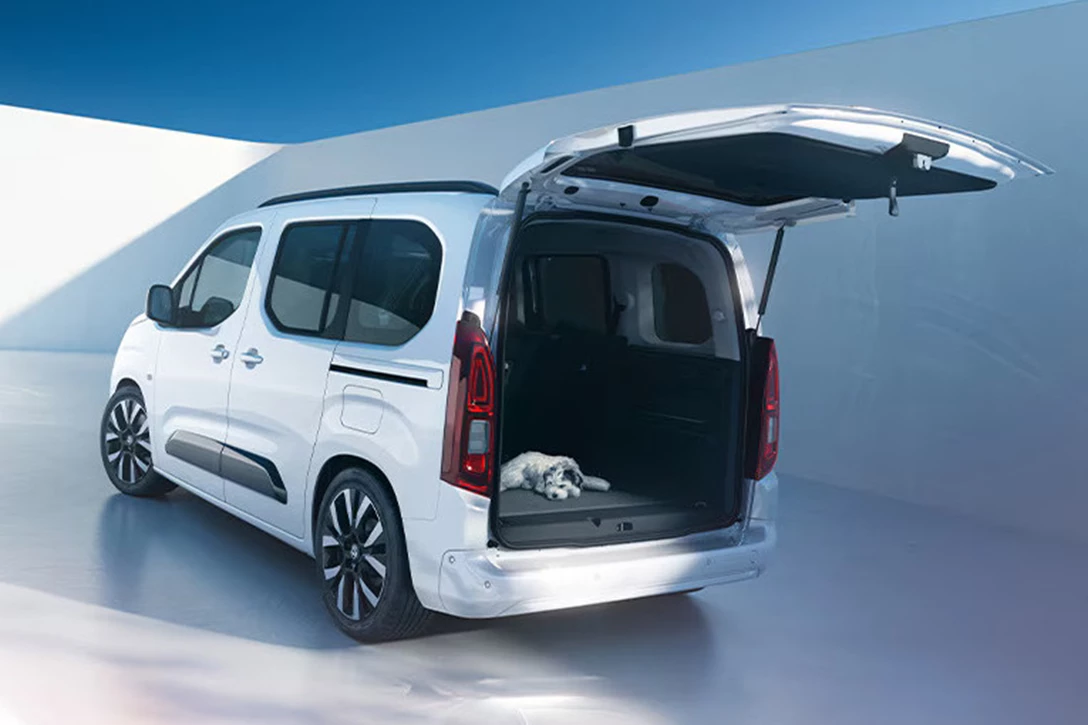 1696748-Opel-Combo-2024-09.jpg