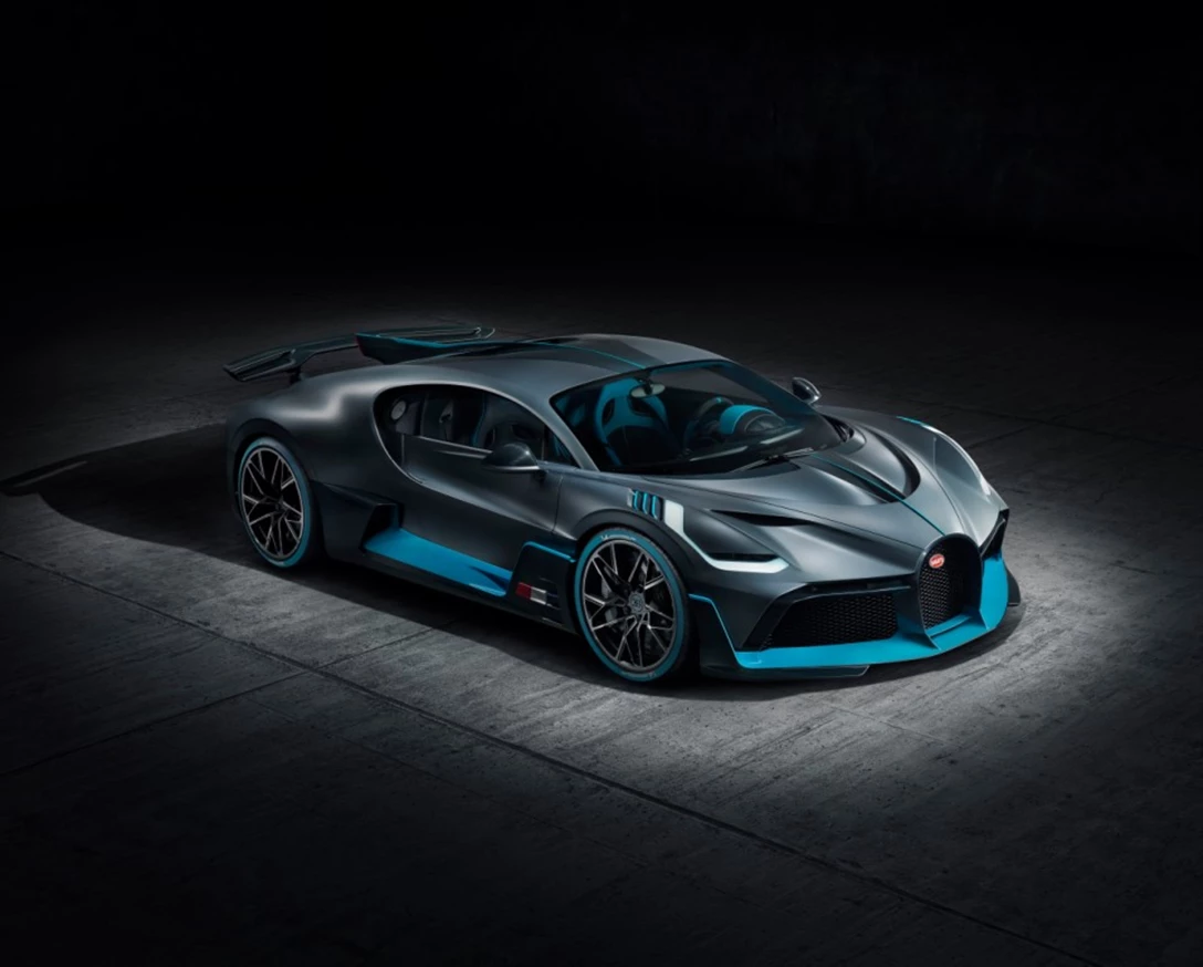 1601392-01_Bugatti-Divo_F34-elev.jpg