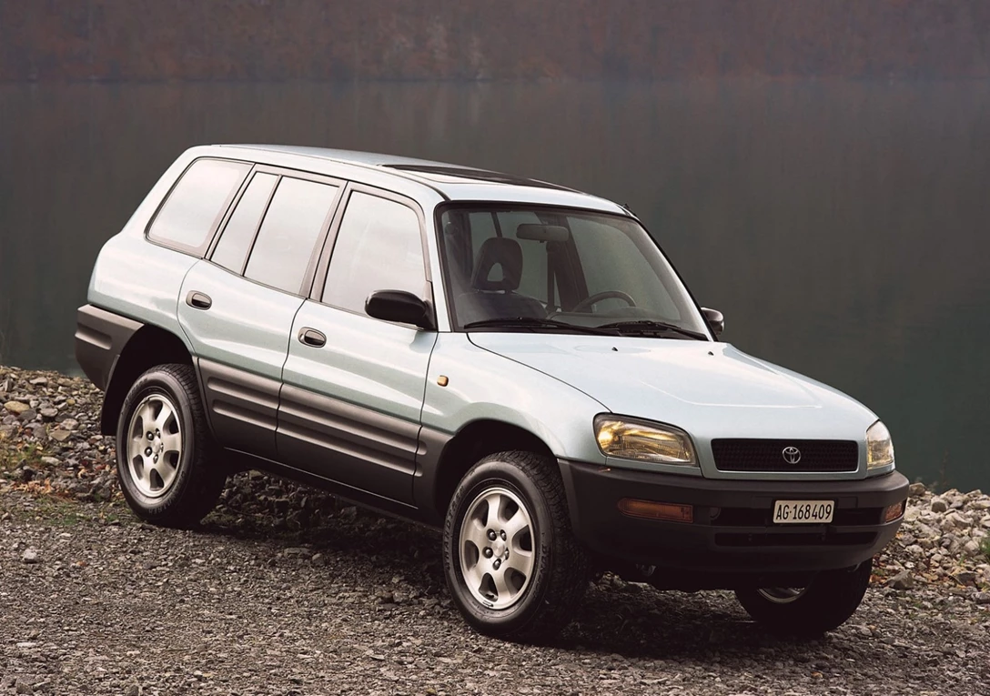 1598115-Toyota-RAV4-1996-1600-06.jpg