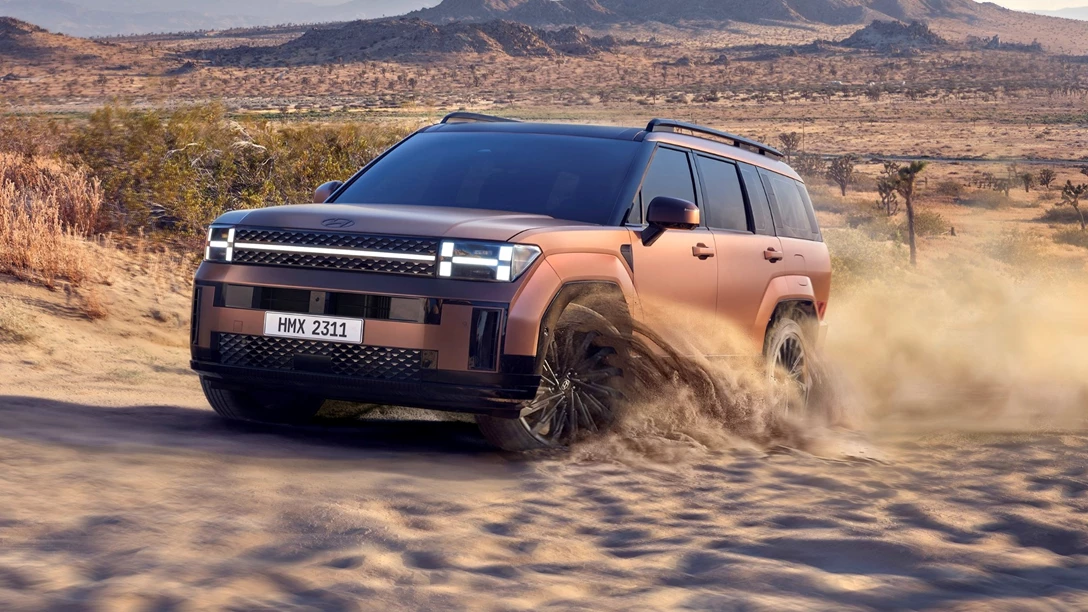1684978-hyundai-santa-fe-boasts-bold-new-design-exterior-08_jpg.jpg