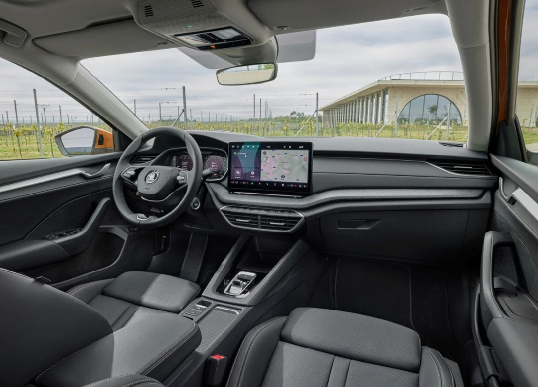 1706632-Skoda-Octavia-2025 (5).jpg