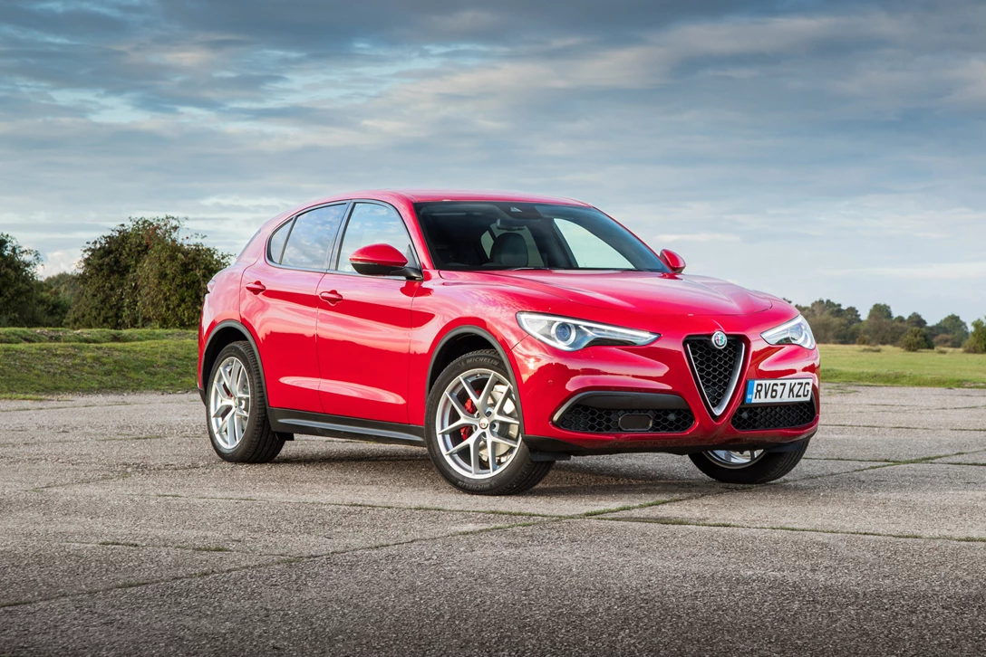 1602059-Alfa Romeo - Stelvio - 019.jpg