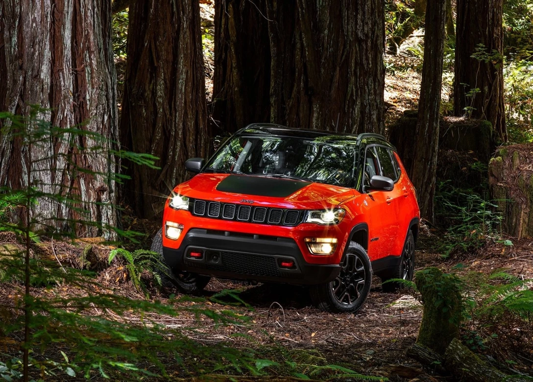 1638358-Jeep-Compass 7.jpg