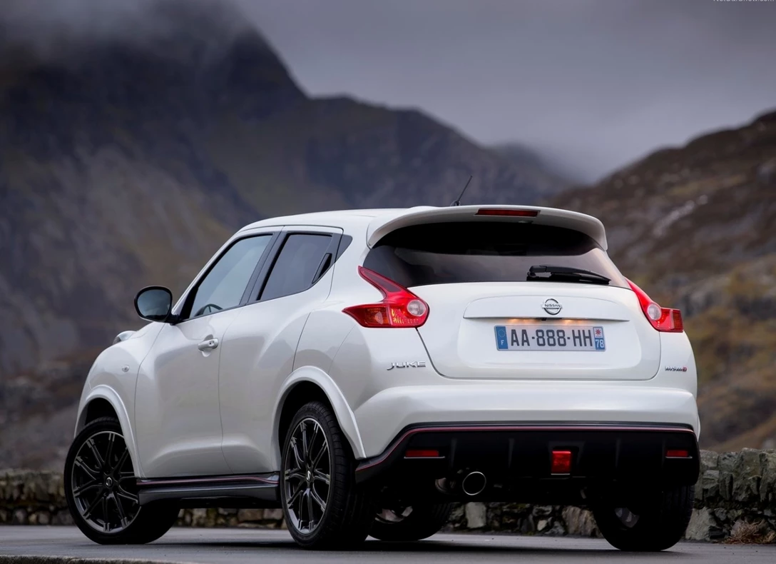 1657428-Nissan-Juke-2013-09.jpg