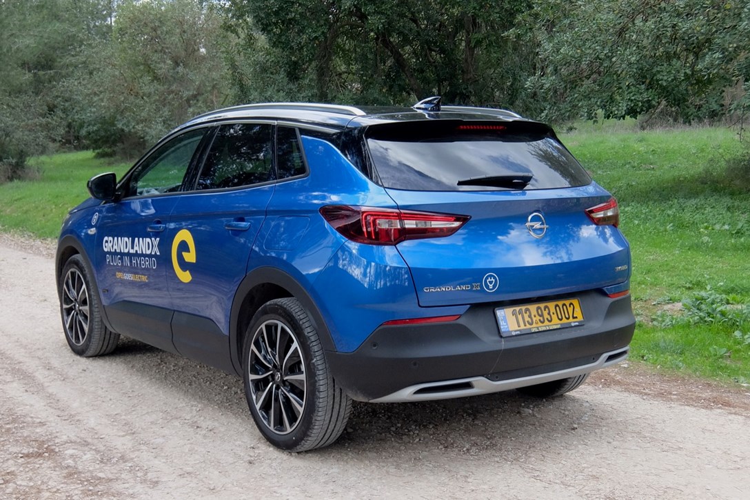1639322-אופל גרנדלנד X PHEV - 4.jpeg