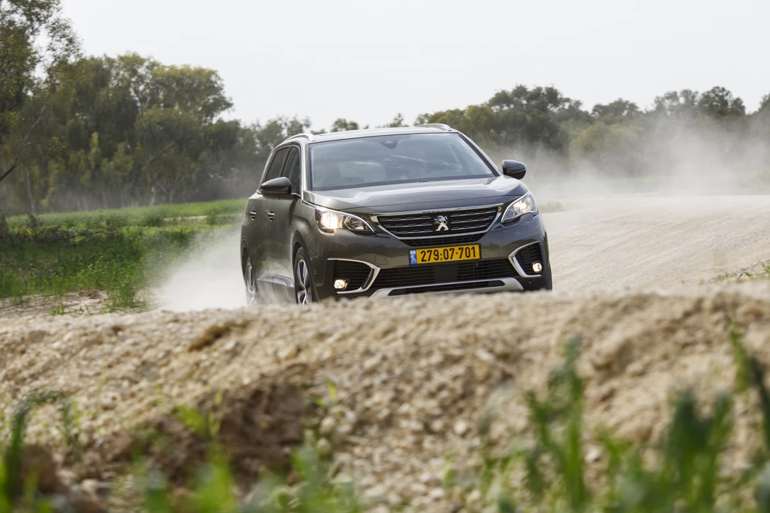 1598539-השוואתי 7 מושבים (10).jpg