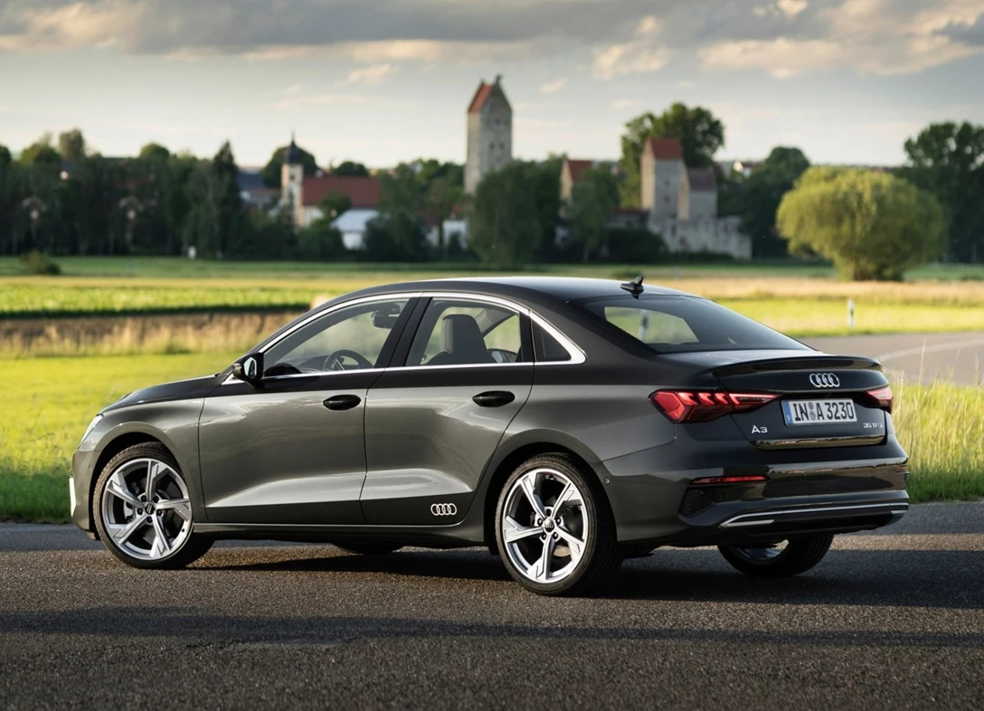 1681549-Audi-A3_Sedan-2023-03.jpg