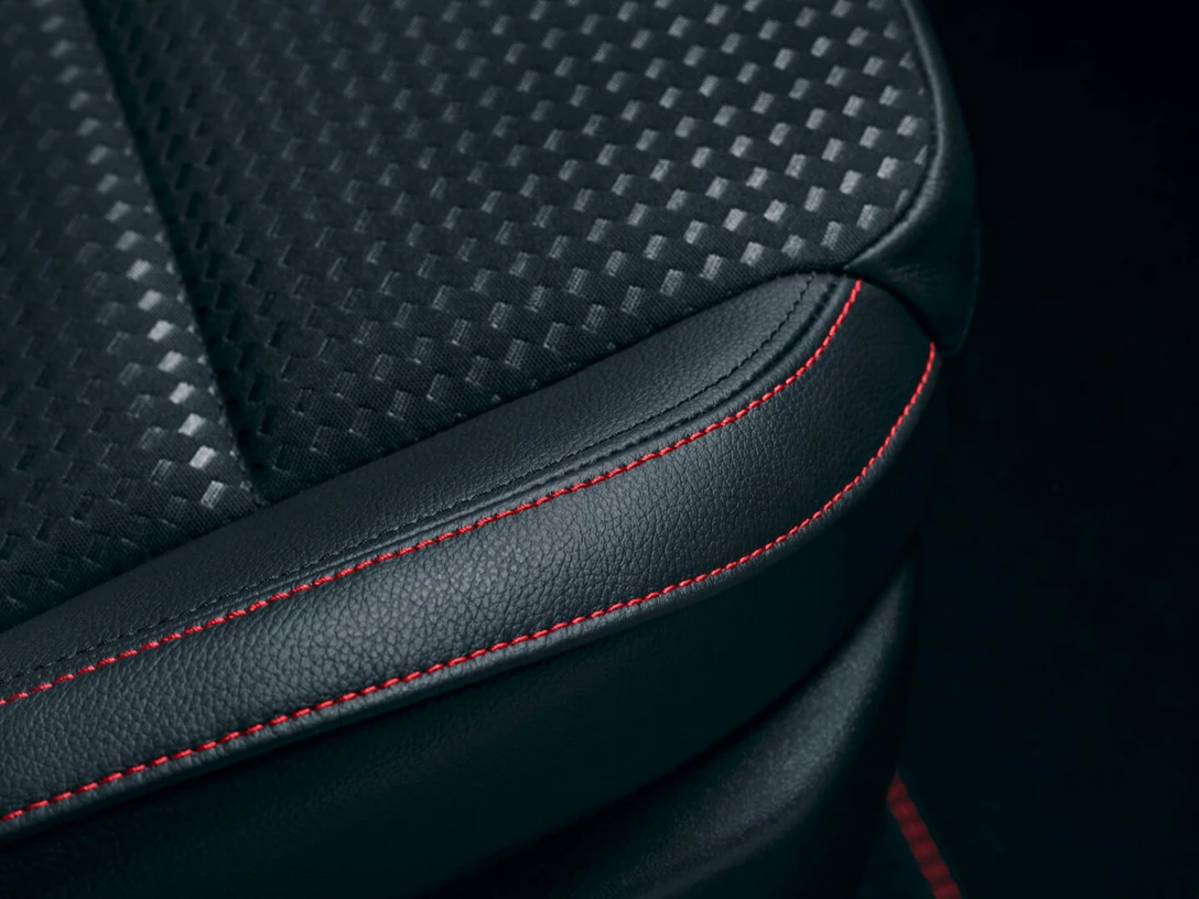 1632625-Ford Focus Hatchback ST (4).jpg