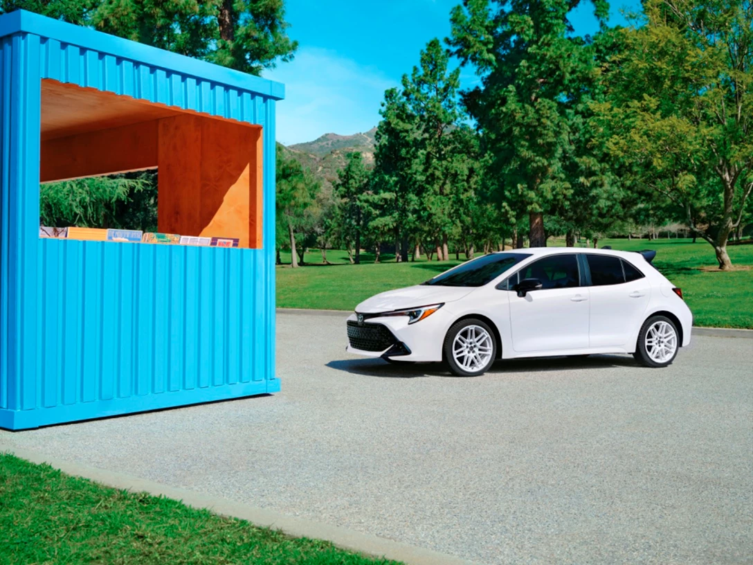 1708781-2026_Corolla_Hatchback_FX_008-WHITE.jpg