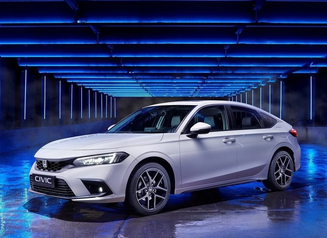 1674118-Honda-Civic_eHEV_EU-Version-2023-11.jpg