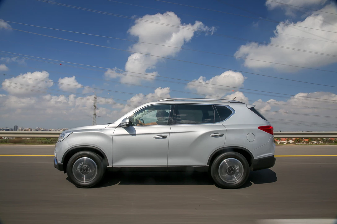 1592751-סאנגיונג רקסטון (12) .jpg