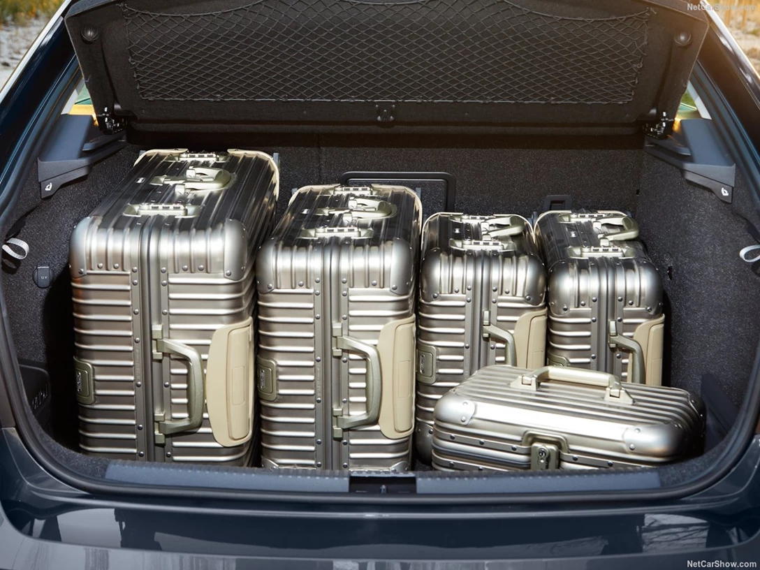 1609242-Skoda-Octavia 7.jpg