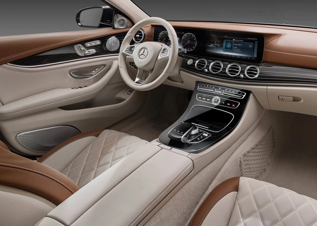 1647355-Mercedes-Benz-E-Class-2017-1280-47.jpg