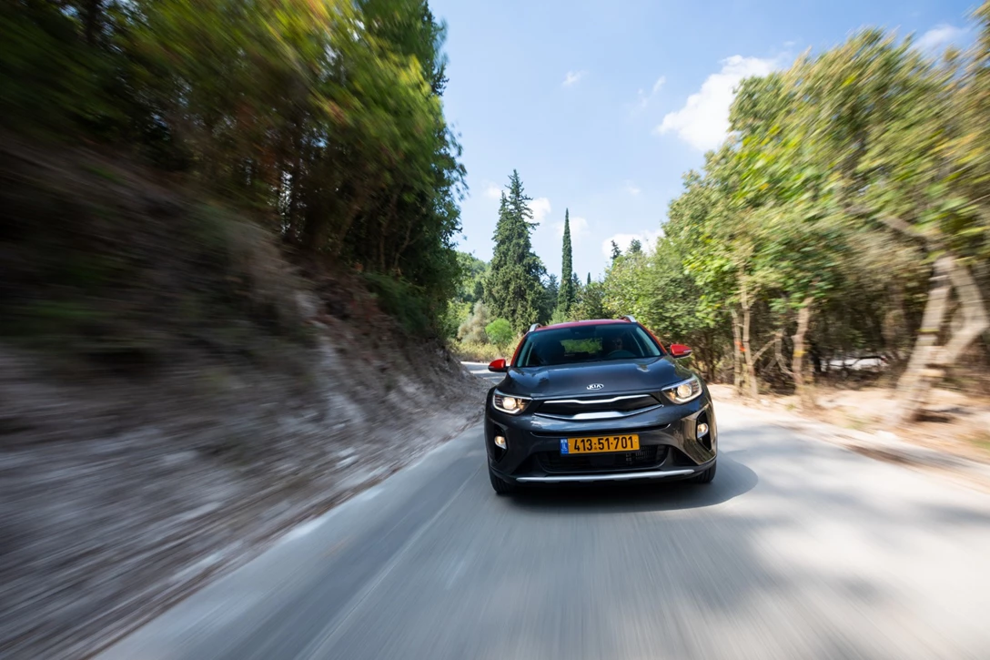 1614696-קיה סטוניק מול סיאט ארונה מבחן דרכים (7).jpg