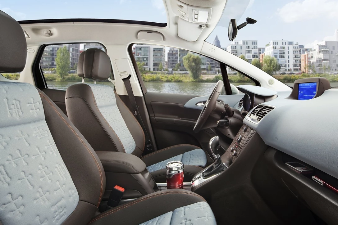 אופל מריבה 2011