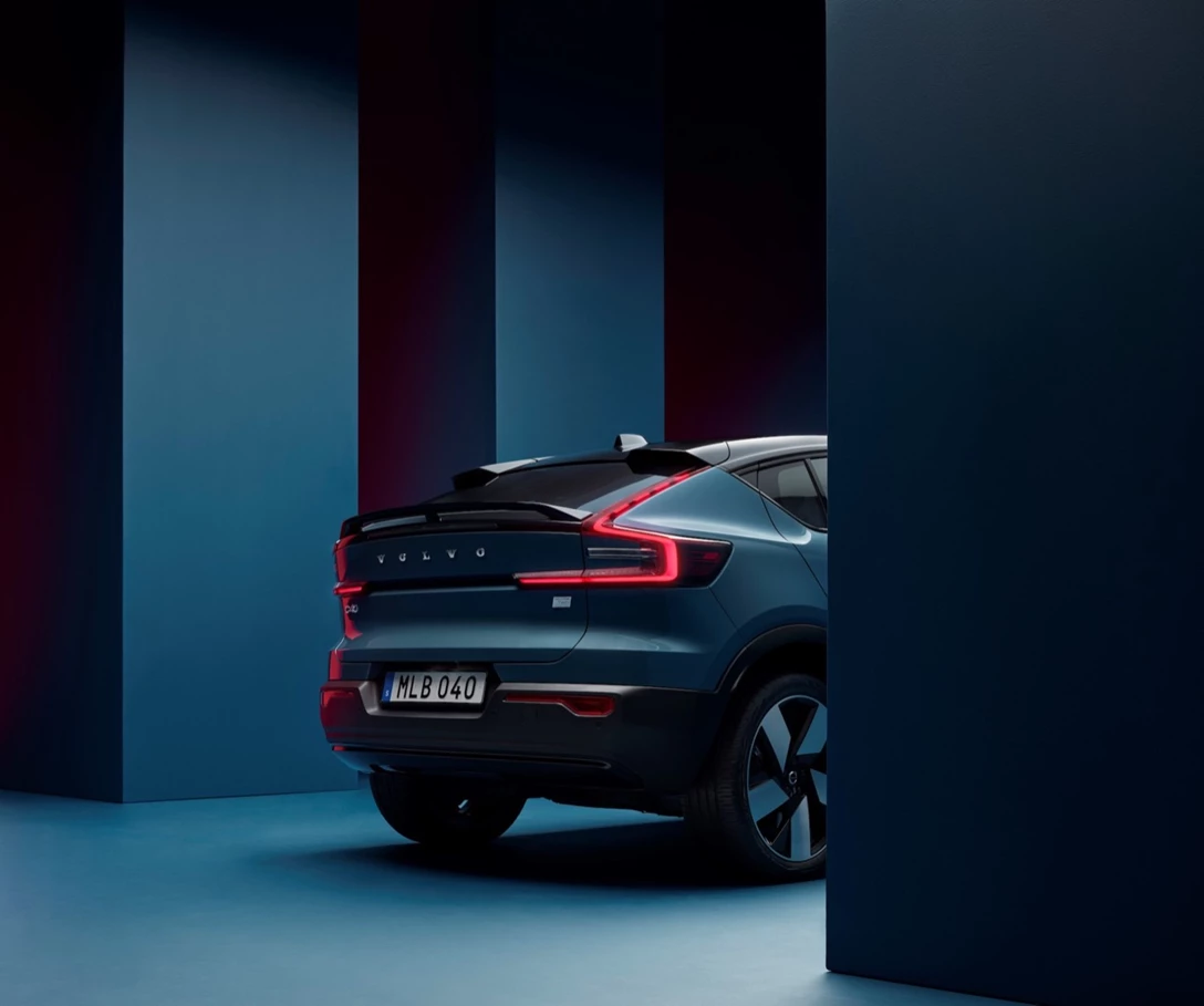 1641072-277604_Volvo_C40_Recharge_Studio.jpg