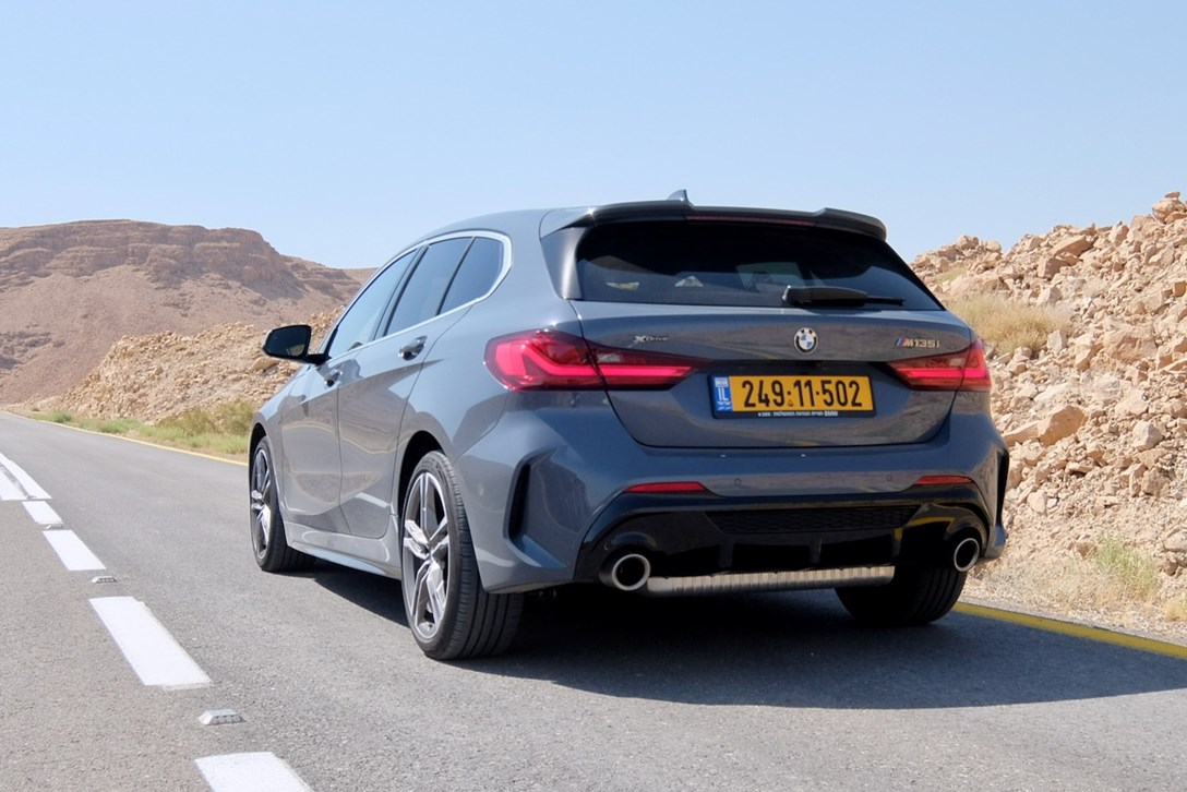 1635664-ב.מ.וו 135 - 2.jpeg