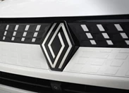 1707044-Renault-Captur E-Tech Hybrid-2025 (12).jpg