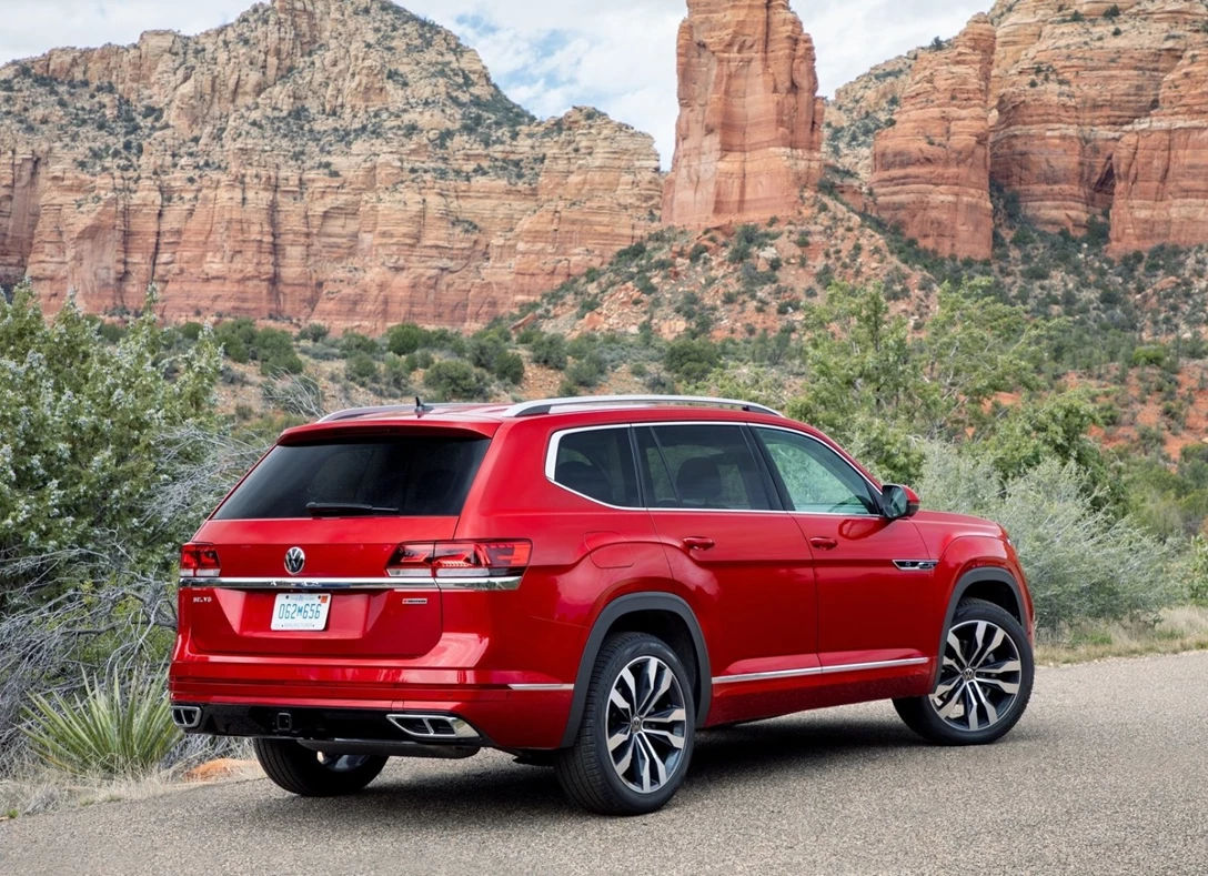 1642210-Volkswagen-Atlas-2021-02.jpg