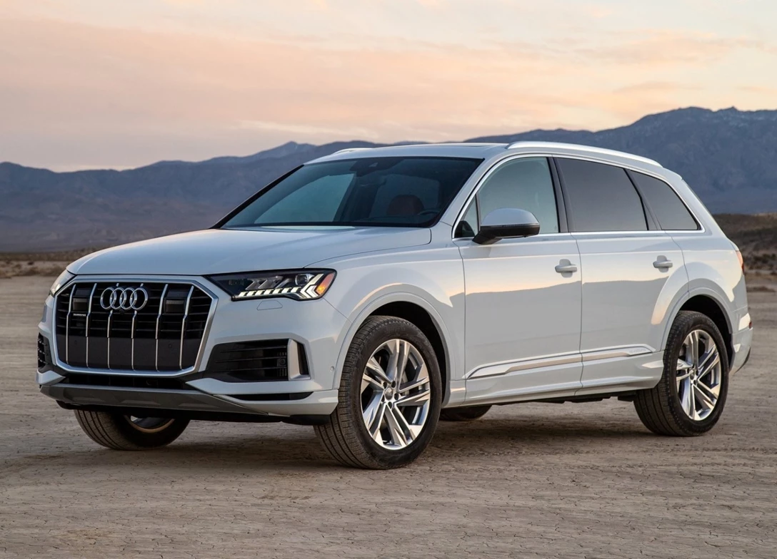 1656882-Audi-Q7-2022-01.jpg