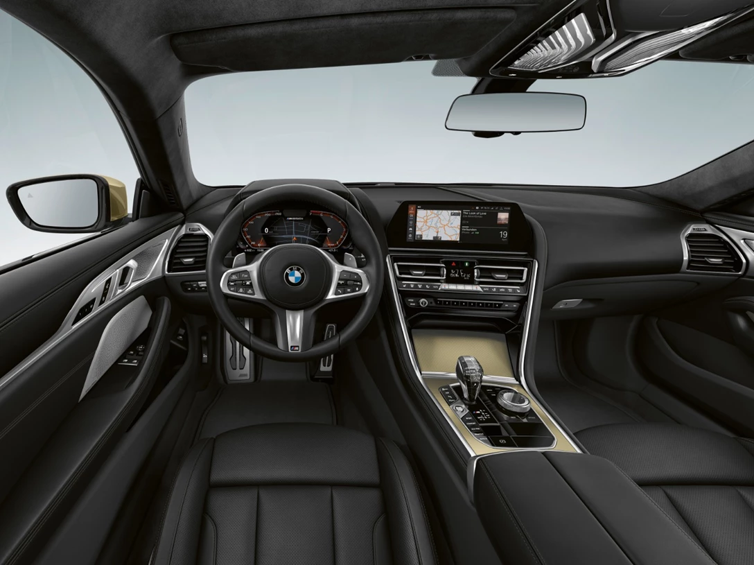 1633302-P90391541_highRes_the-new-bmw-8-series.jpg