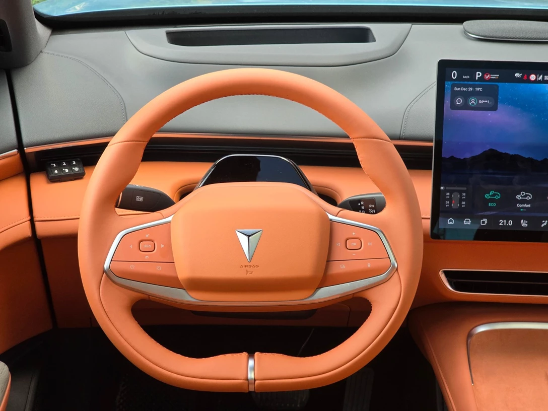 1705656-deepal (56).jpg