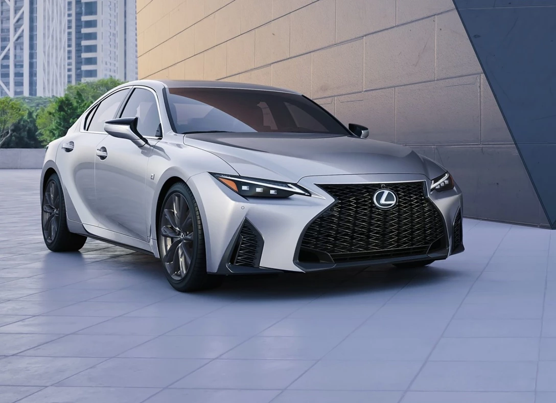 1639396-Lexus-IS-2021-01.jpg