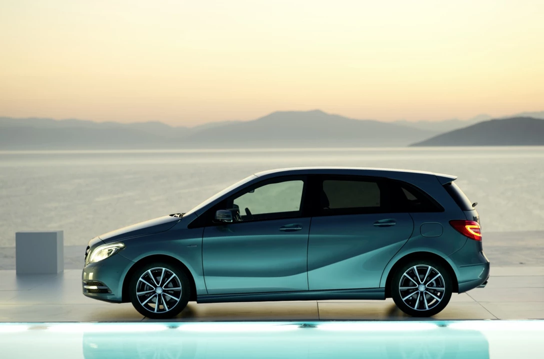 מאזדה 3 החדשה (סדאן)