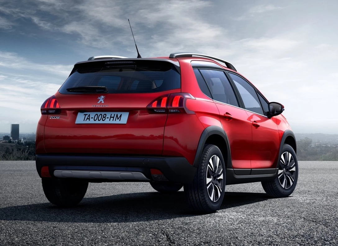 1640594-Peugeot-2008-2018-03.jpg