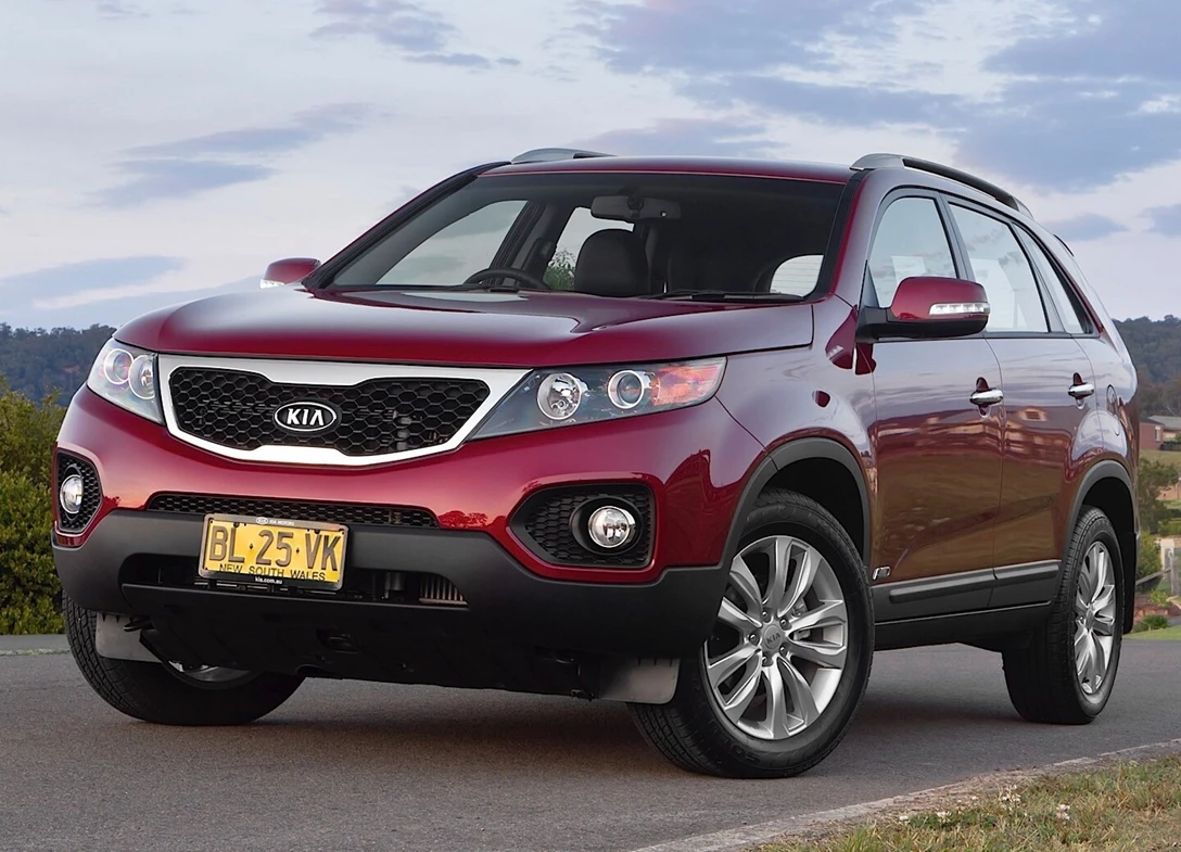 1686457-Kia-Sorento-2012-04.jpg