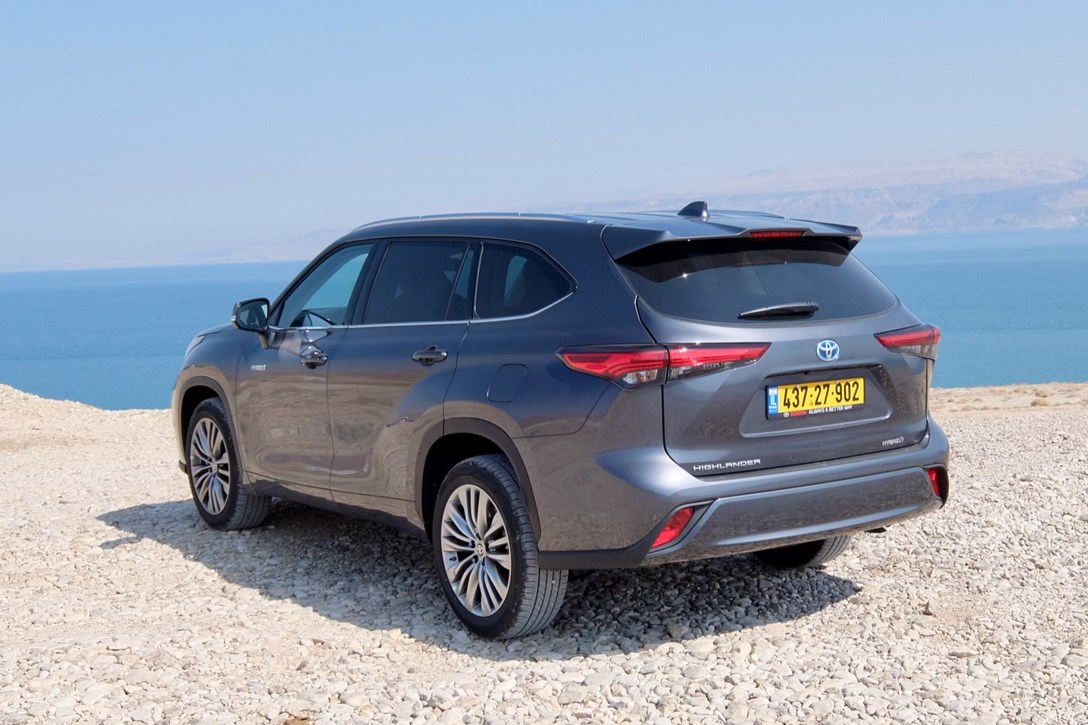 1640042-טויוטה היילנדר מבחן דרכים - 5.jpeg