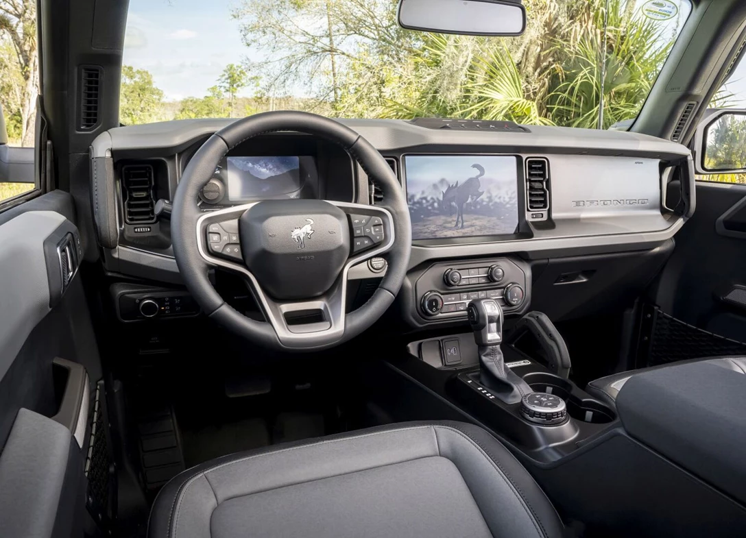 1694450-Ford-Bronco_4-door-2024-06.jpg