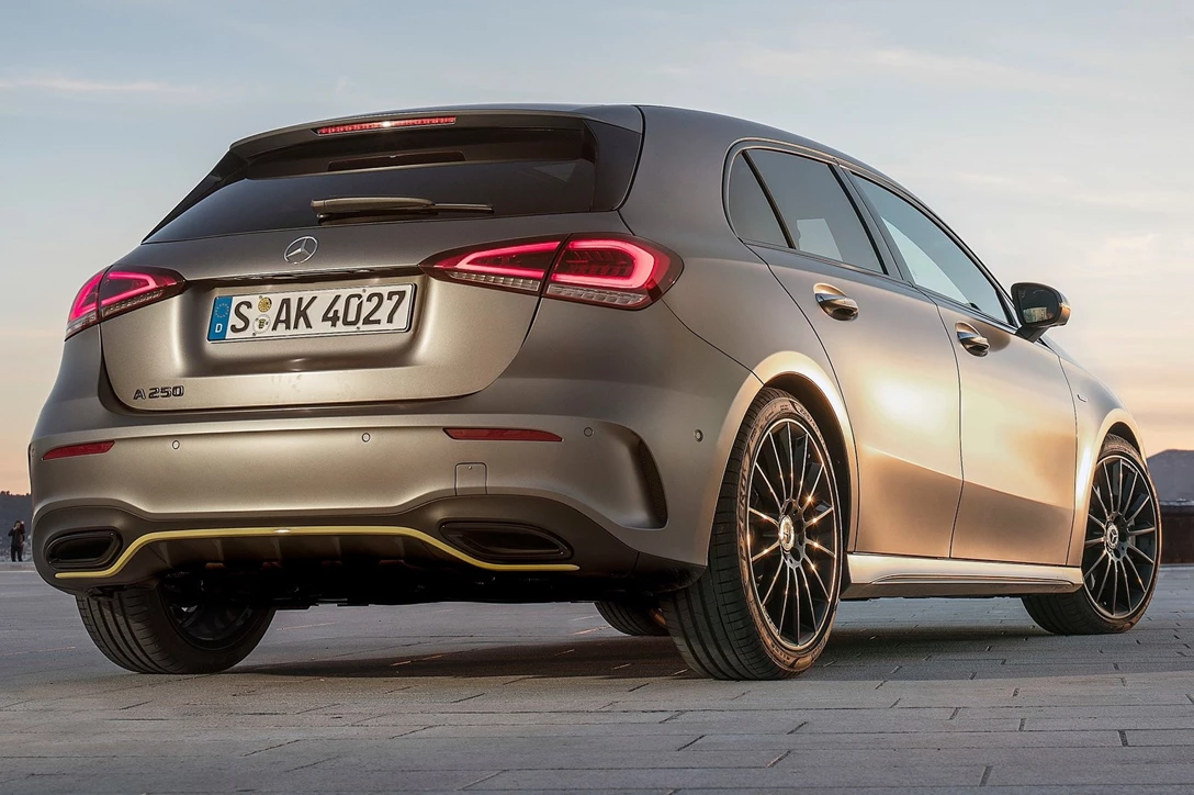 1595795-מרצדס A קלאס - מבחן דרכים  (3).jpg