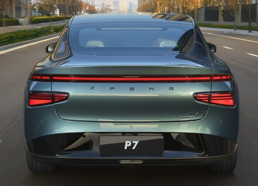 1688872-Xpeng-P7-2023-02.jpg