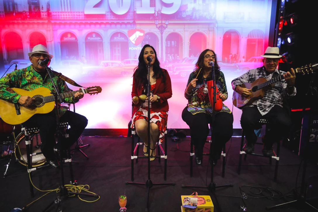 1611686-   (53 of 339).jpg