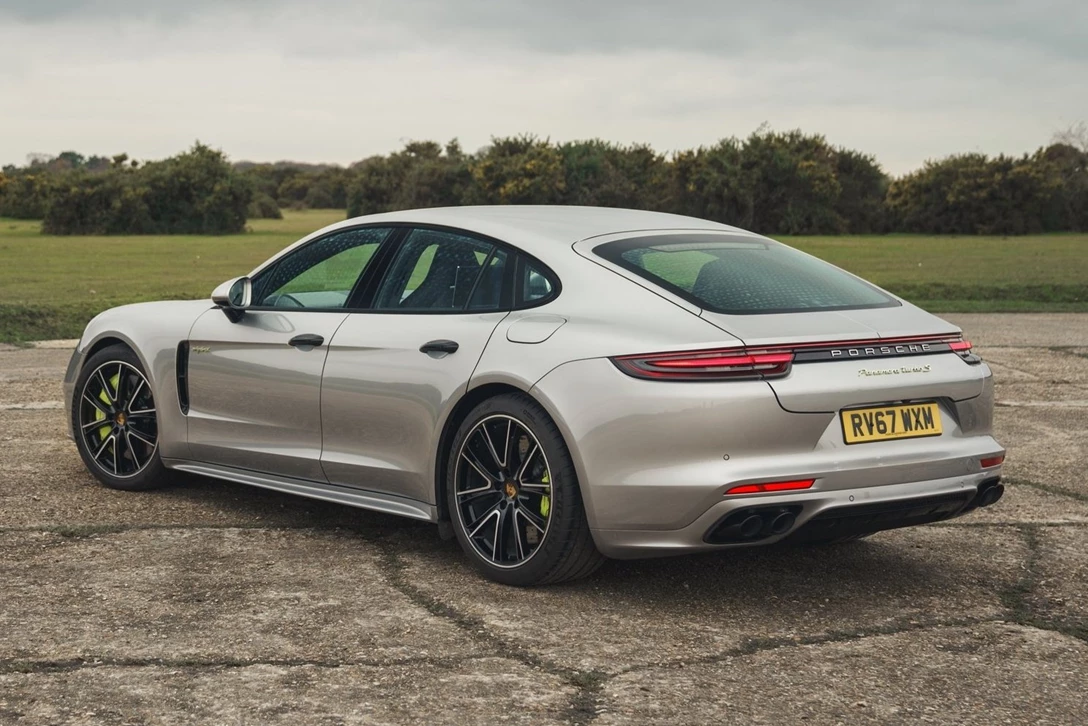 1597606-היברידי פלאג אין (9).jpg