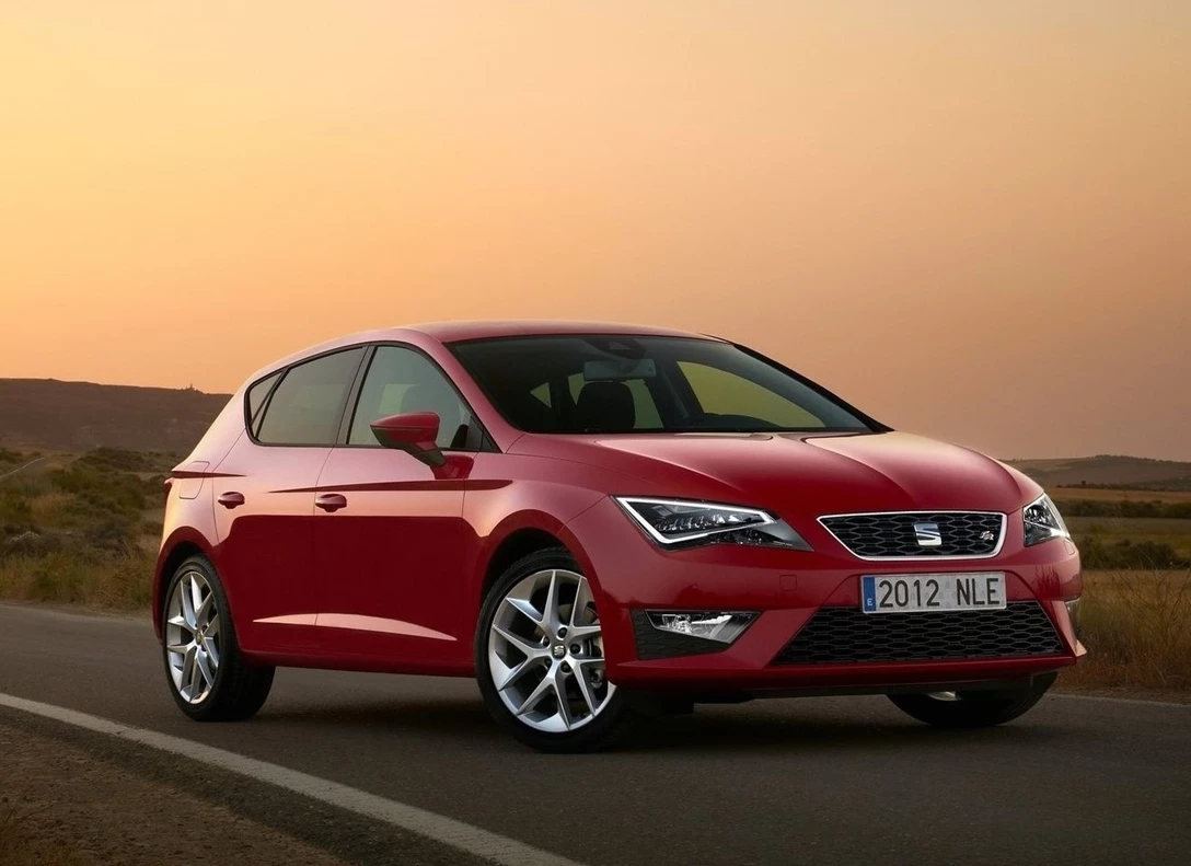 1639778-Seat-Leon-2015-01.jpg