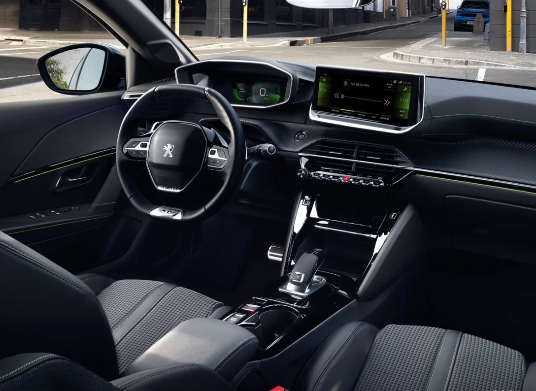 1641917-Peugeot-208-2020-06.jpg