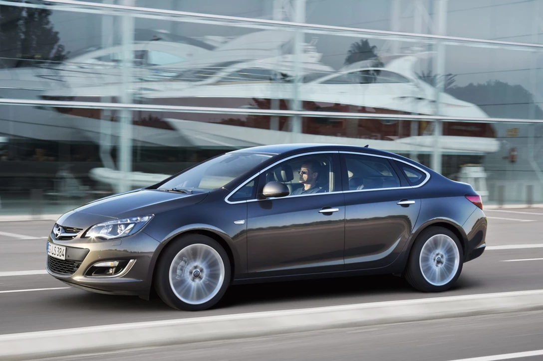 אופל אסטרה ברלינה