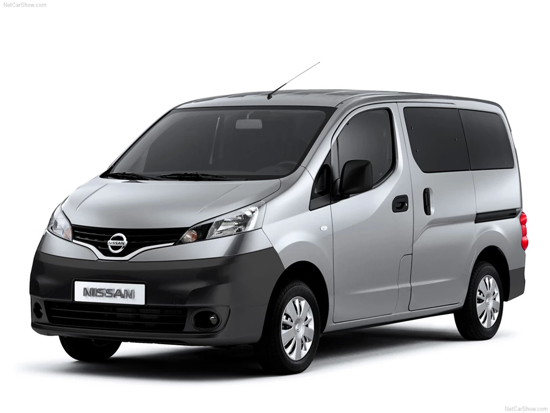 1588245-Nissan-NV200 1.jpg