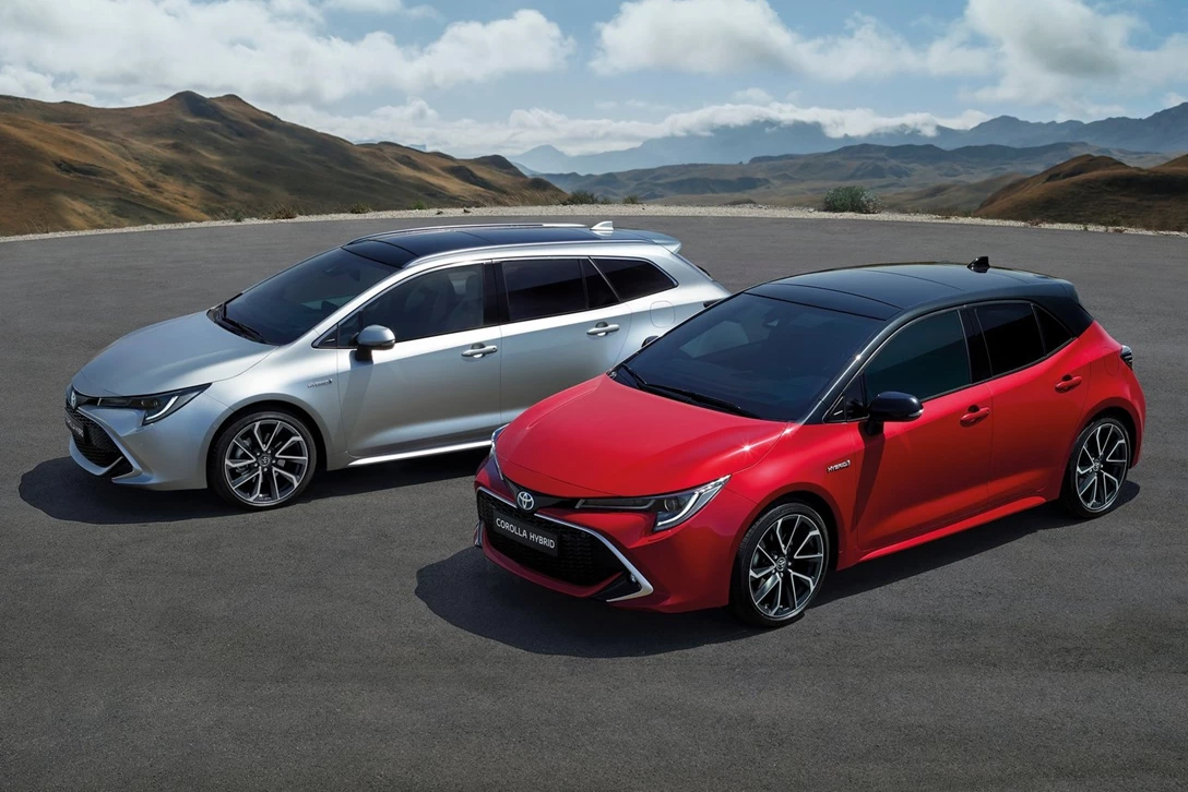 1613975-טויוטה קורולה האצ'בק קורולה סטיישן  (10).jpg