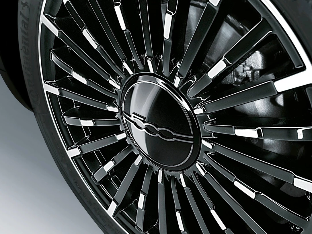 1631467-New 500 (20).jpg