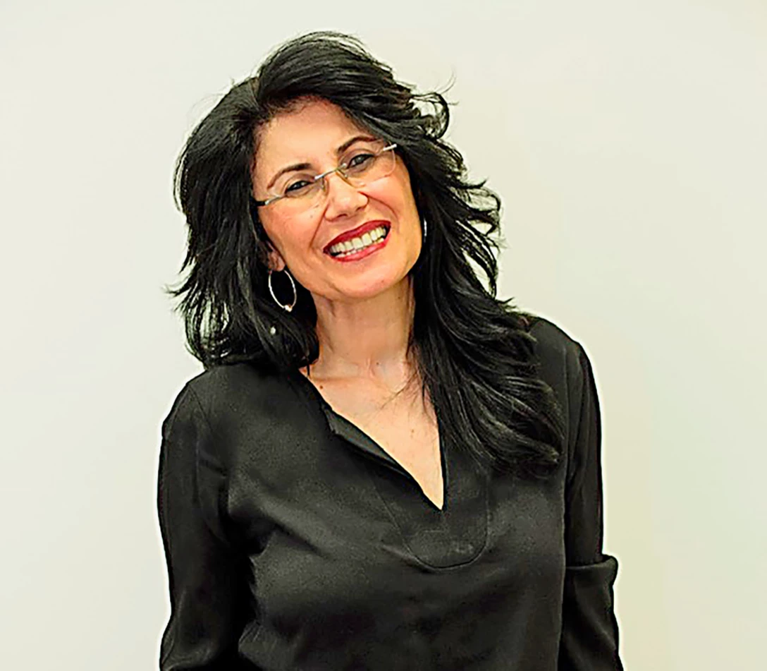 1647670-Smadar Photo 1 Smiling_No Background.png