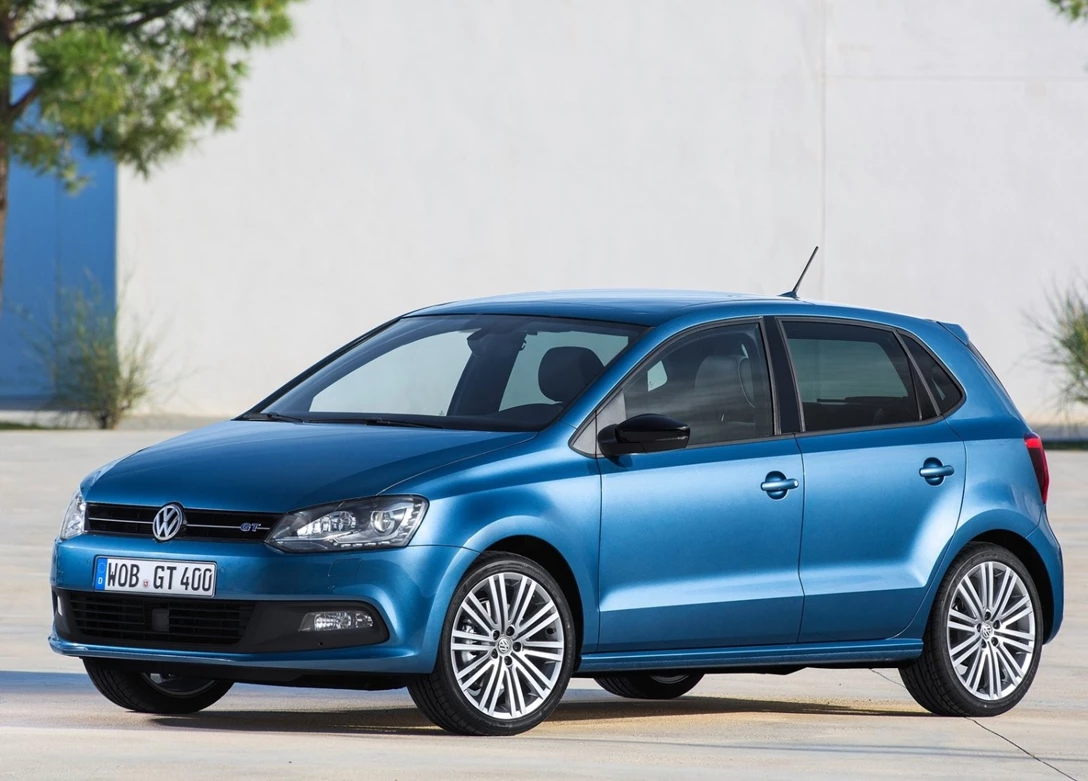 1638376-Volkswagen-Polo-2016-01.jpg