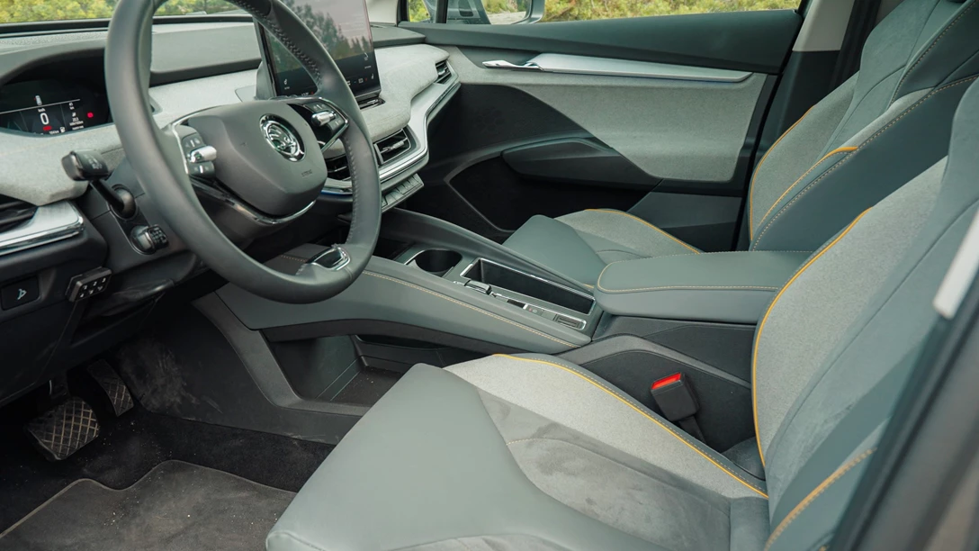 1681758-Hyundai IONIQ 5 vs Skoda Enyaq vs KIA EV6 vs TOYOTA BZ4X - 2023.00_39_25_14.Still120 copy.jpg