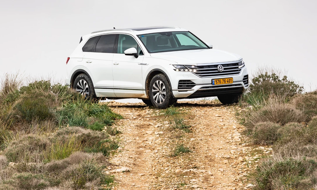 1611510-פולקסווגן טוארג - מבחן דרכים  (6).jpg