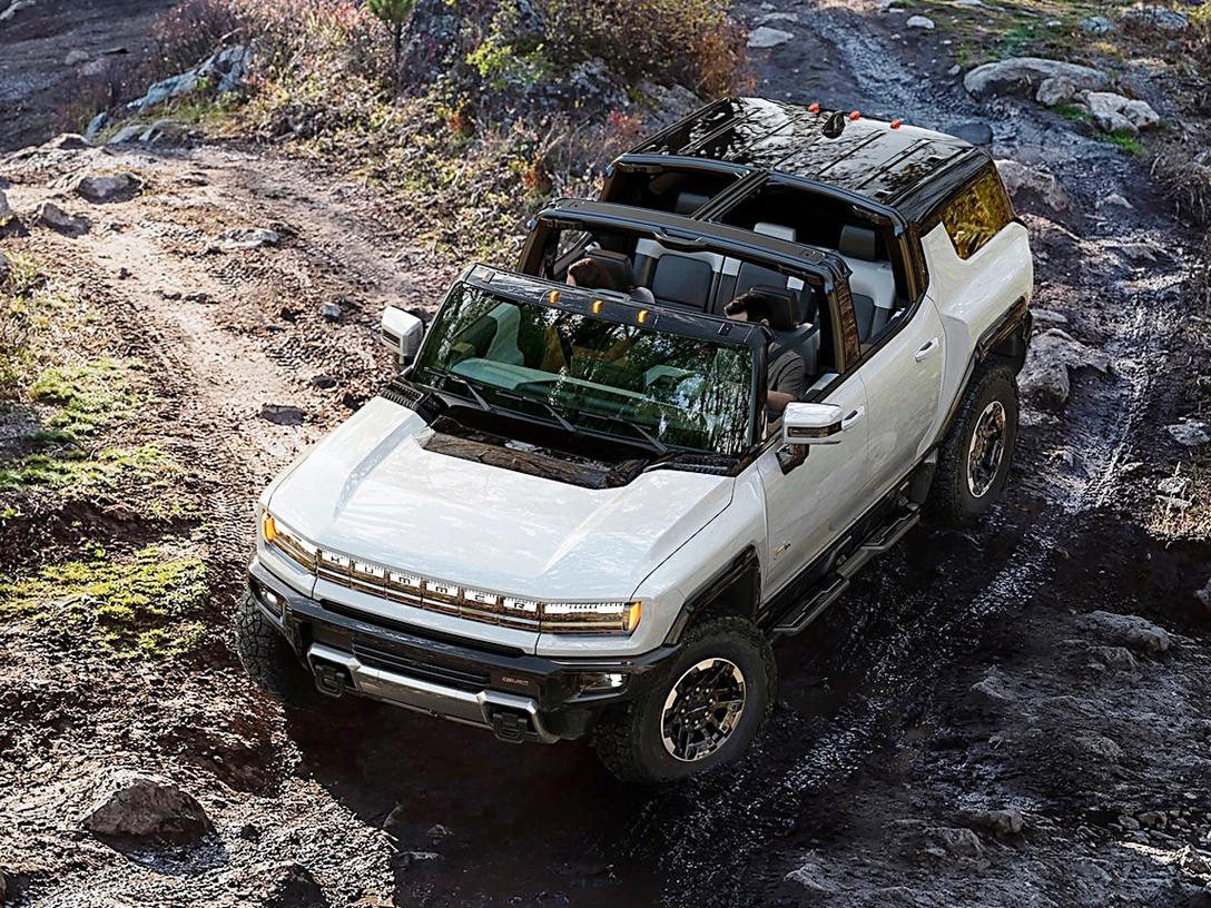1666331-GMC-Hummer_EV_SUV-2024-1600-0b.jpg