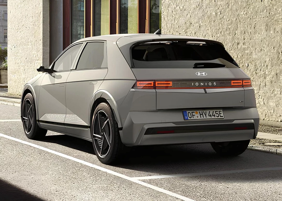 1700706-Hyundai-Ioniq_5-2024-000-FL.jpg