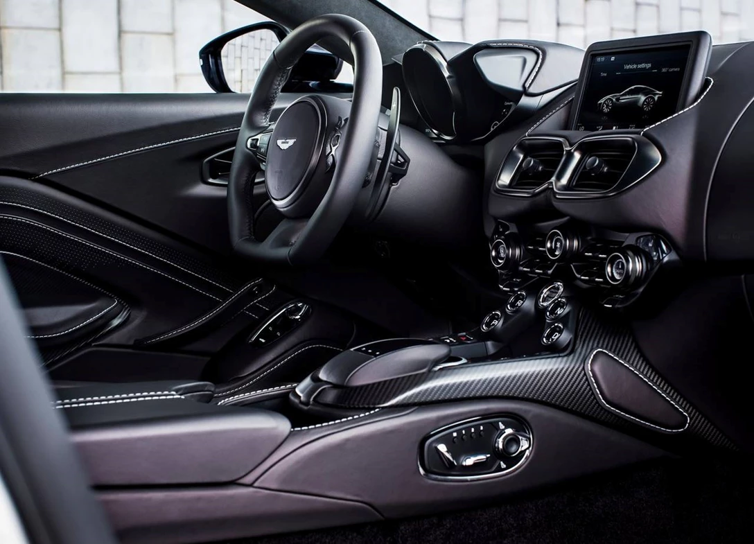 1700478-Aston_Martin-Vantage-2024-09.jpg