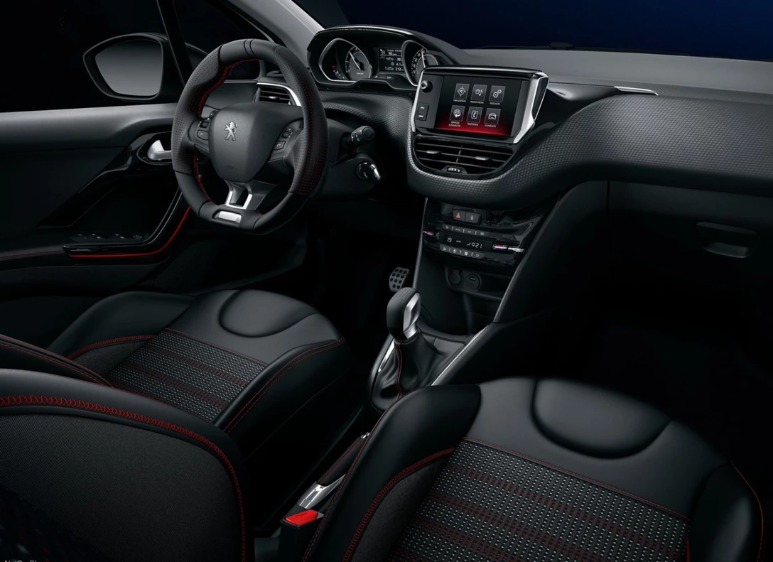 1641927-Peugeot-208-2018-05.jpg